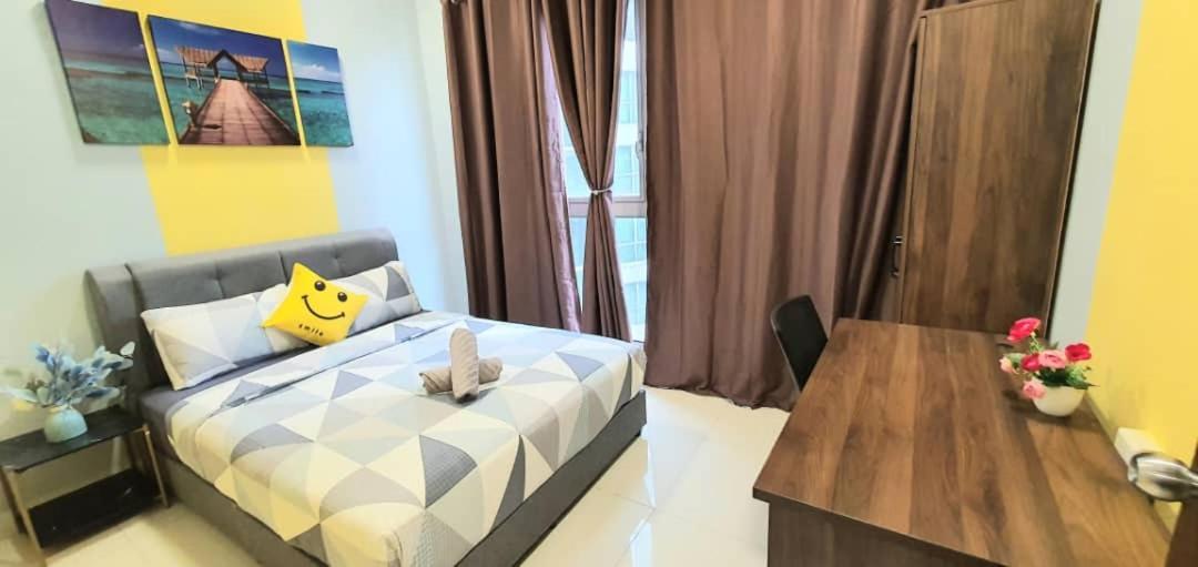 Regalia Suites With Infinity Pool Klcc By Staycation Homes クアラルンプール エクステリア 写真