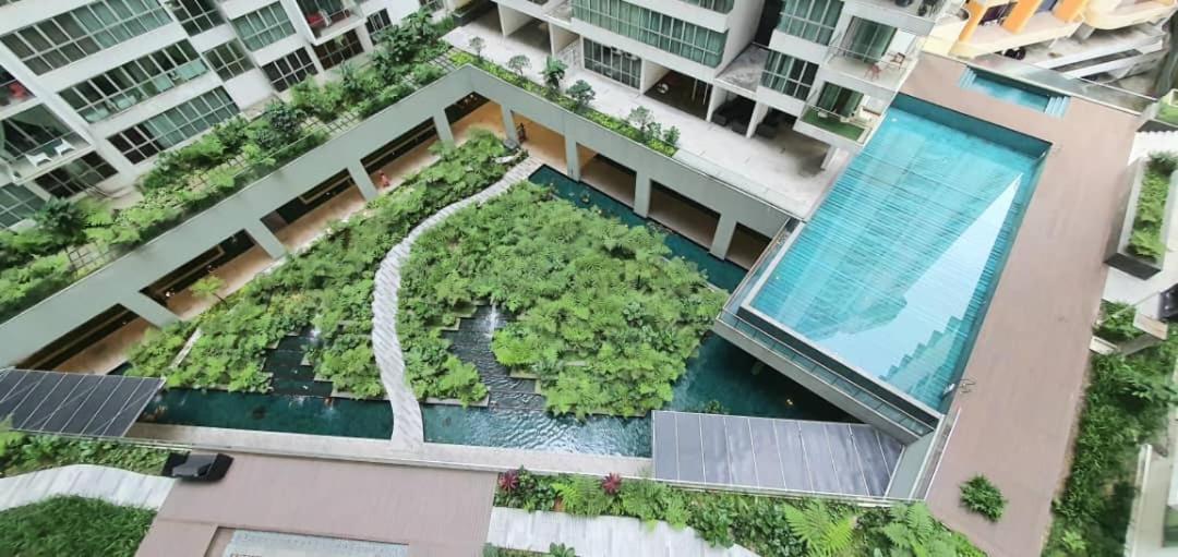 Regalia Suites With Infinity Pool Klcc By Staycation Homes クアラルンプール エクステリア 写真